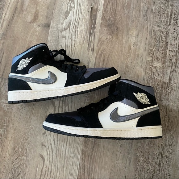 NIKE NEW Air Jordan 1 Mid SE “Black/Smoke‎ Grey-Sail” main image 4